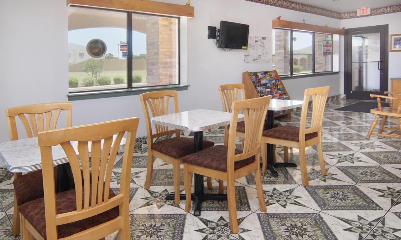 Quality One Motel Уэтерфорд Экстерьер фото